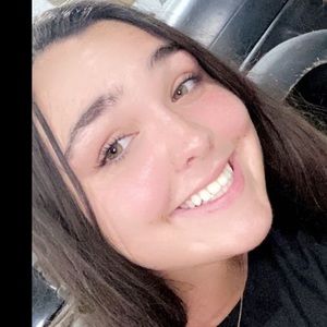 Meet your Posher, Julianna